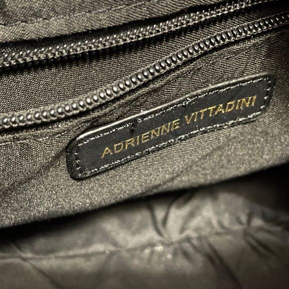 Adrienne Vittadini Signature Collection Handbag - Picture 4 of 8